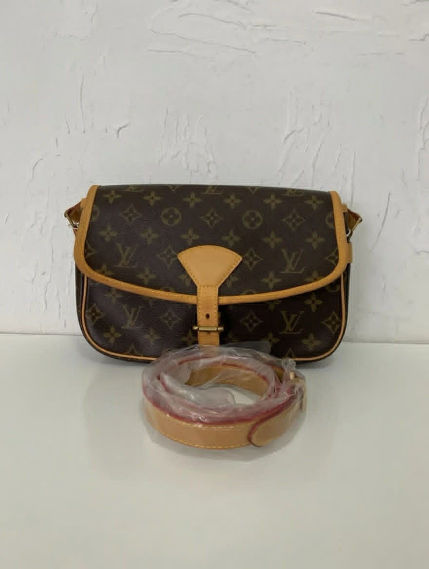 Louis Vuitton Monogram Saumur Shoulder Bag (PM)