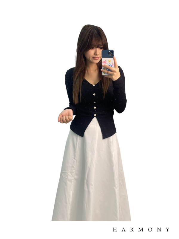 Long sleeve V bottom shirring button shirt with long skirt